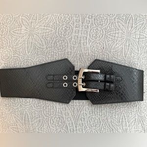 Bebe corset-style belt